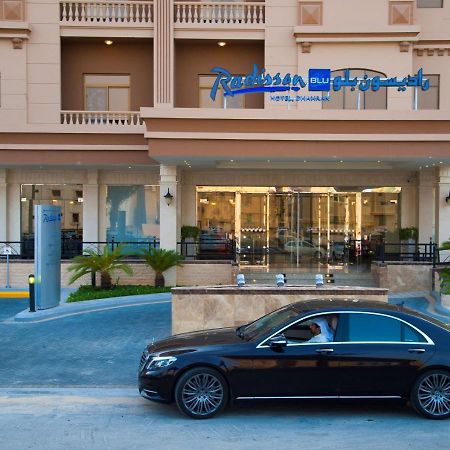 Radisson Blu Hotel, Dhahran Эль-Хубар Экстерьер фото