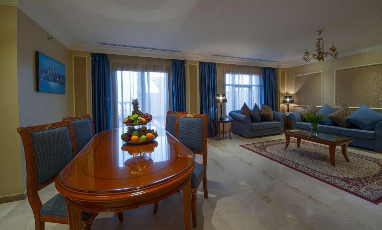 Radisson Blu Hotel, Dhahran Эль-Хубар Экстерьер фото