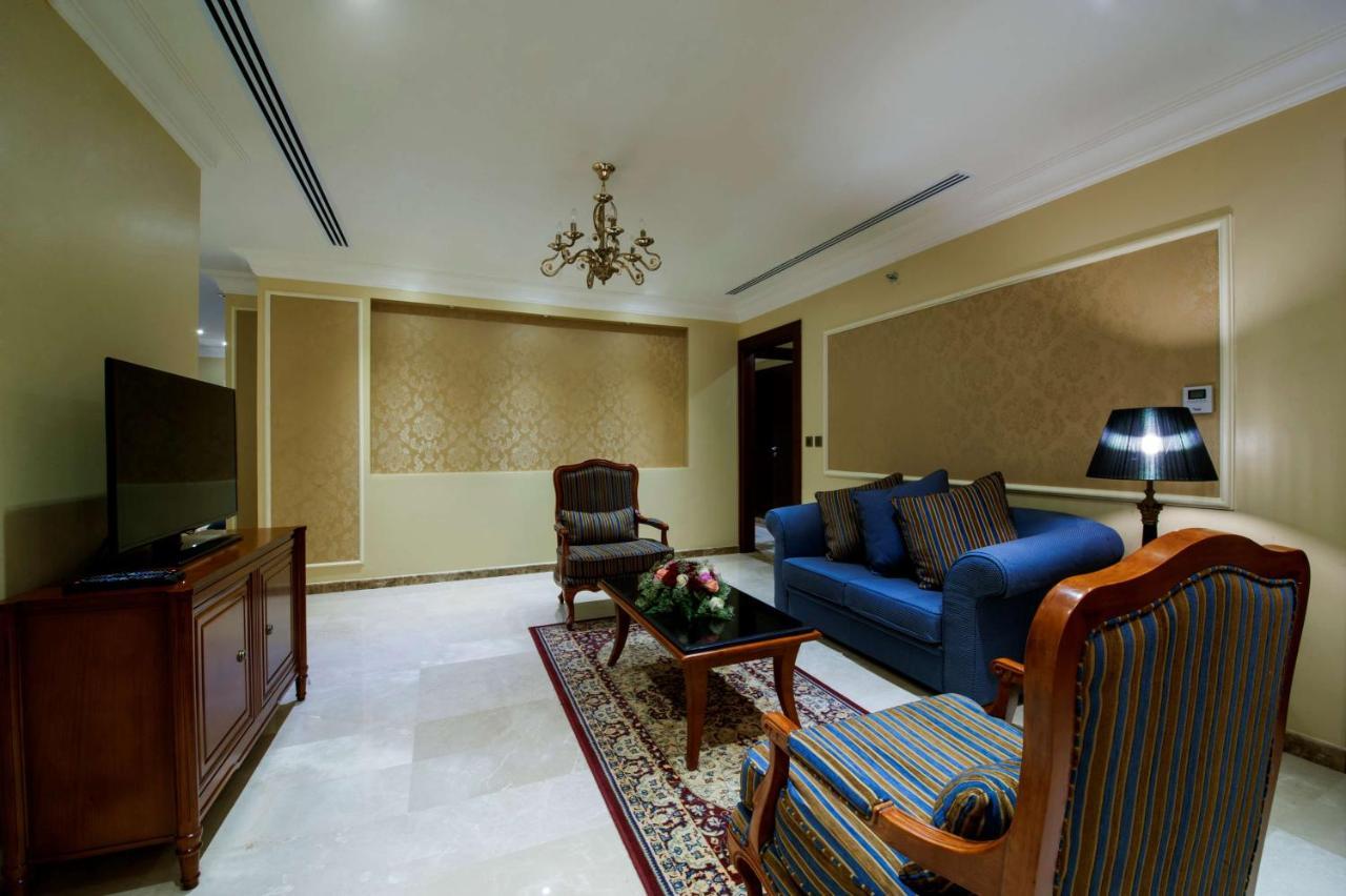 Radisson Blu Hotel, Dhahran Эль-Хубар Экстерьер фото