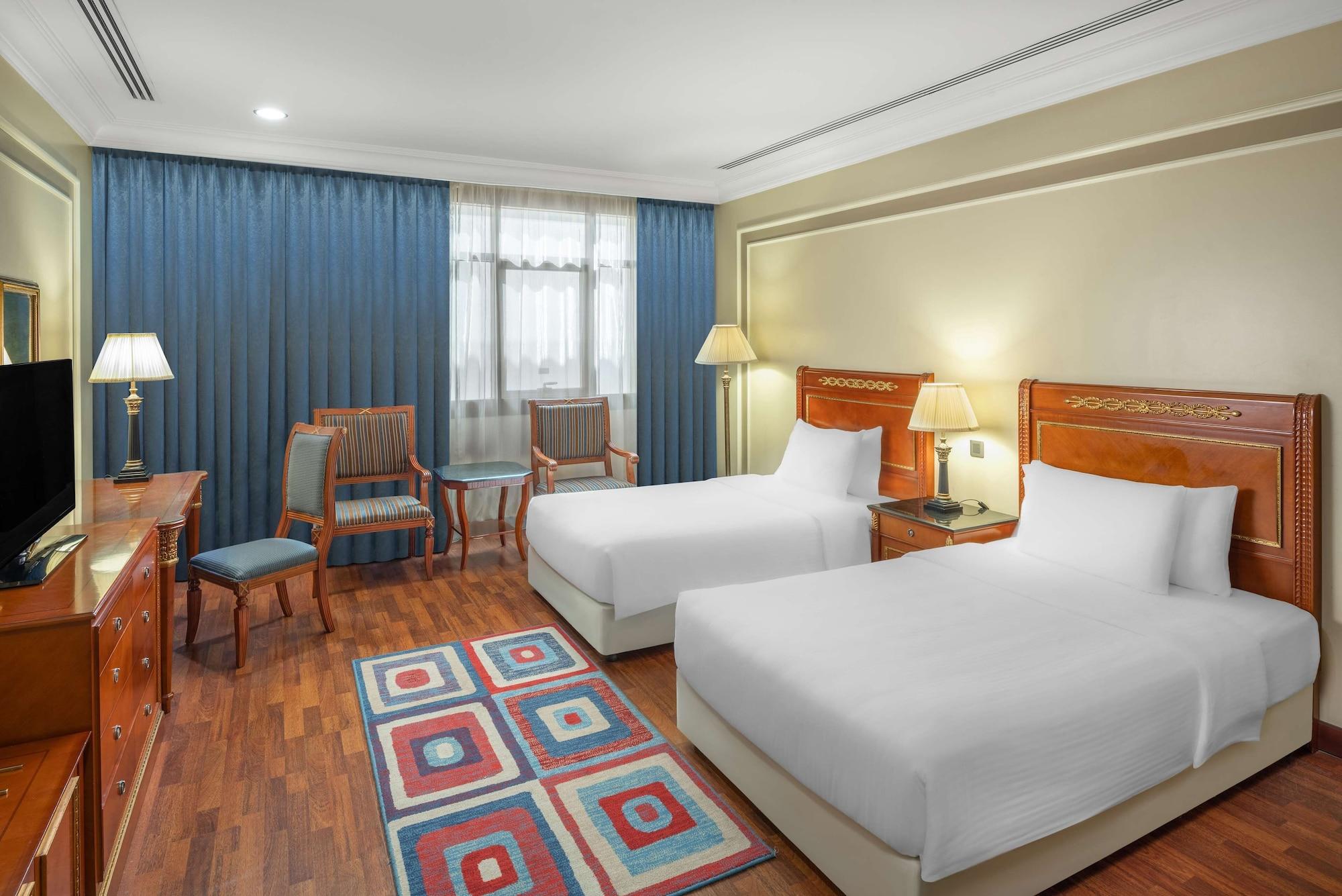 Radisson Blu Hotel, Dhahran Эль-Хубар Экстерьер фото