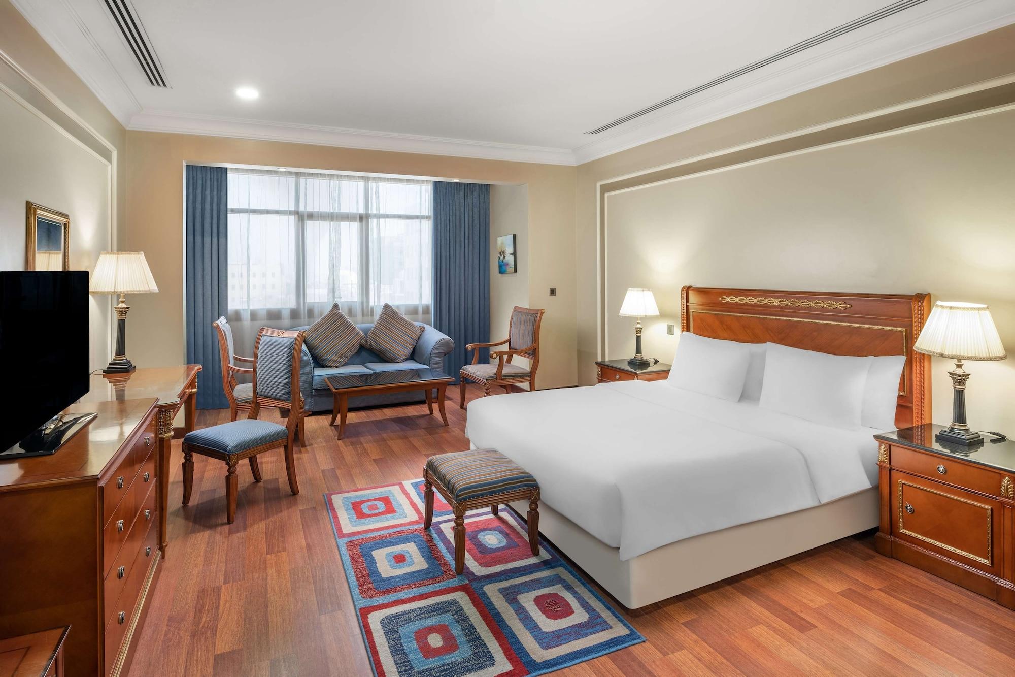 Radisson Blu Hotel, Dhahran Эль-Хубар Экстерьер фото