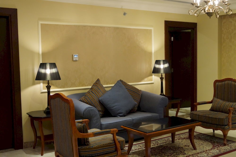 Radisson Blu Hotel, Dhahran Эль-Хубар Экстерьер фото